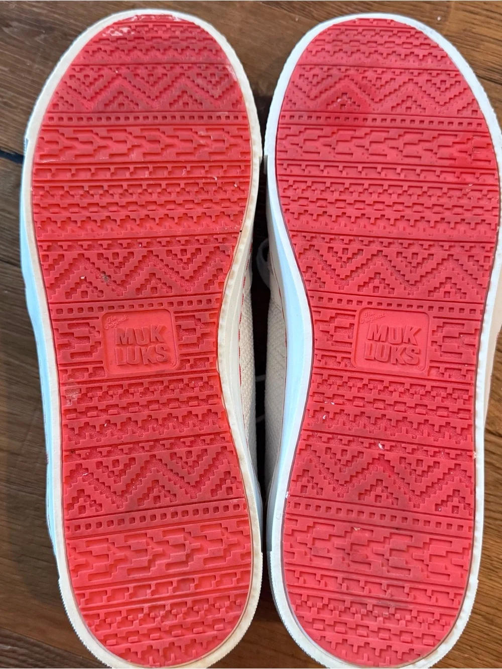 Muk Luks Men's White and Tan Casual Sneakers